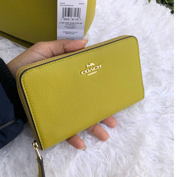 Coach Handbags - Coach Chartreuse Wallet Brand New